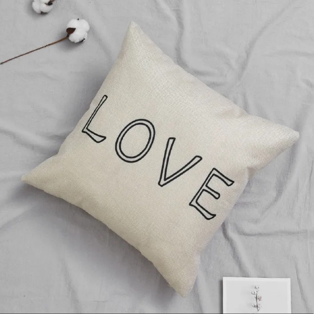 Set of 2 • pillow covers 18” love dots 815338 - Picture 7 of 7